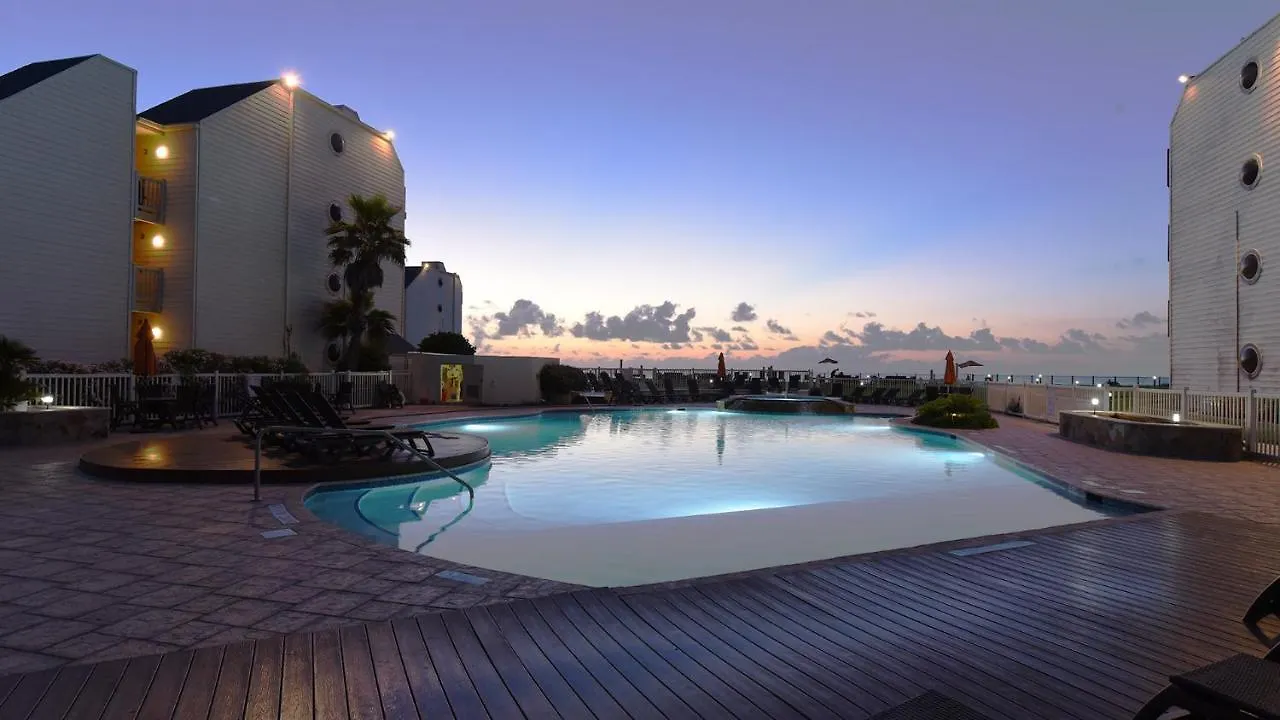 Holiday home Blue View Beauty! Beachfront Resort, Shared Pools & Jacuzzi *