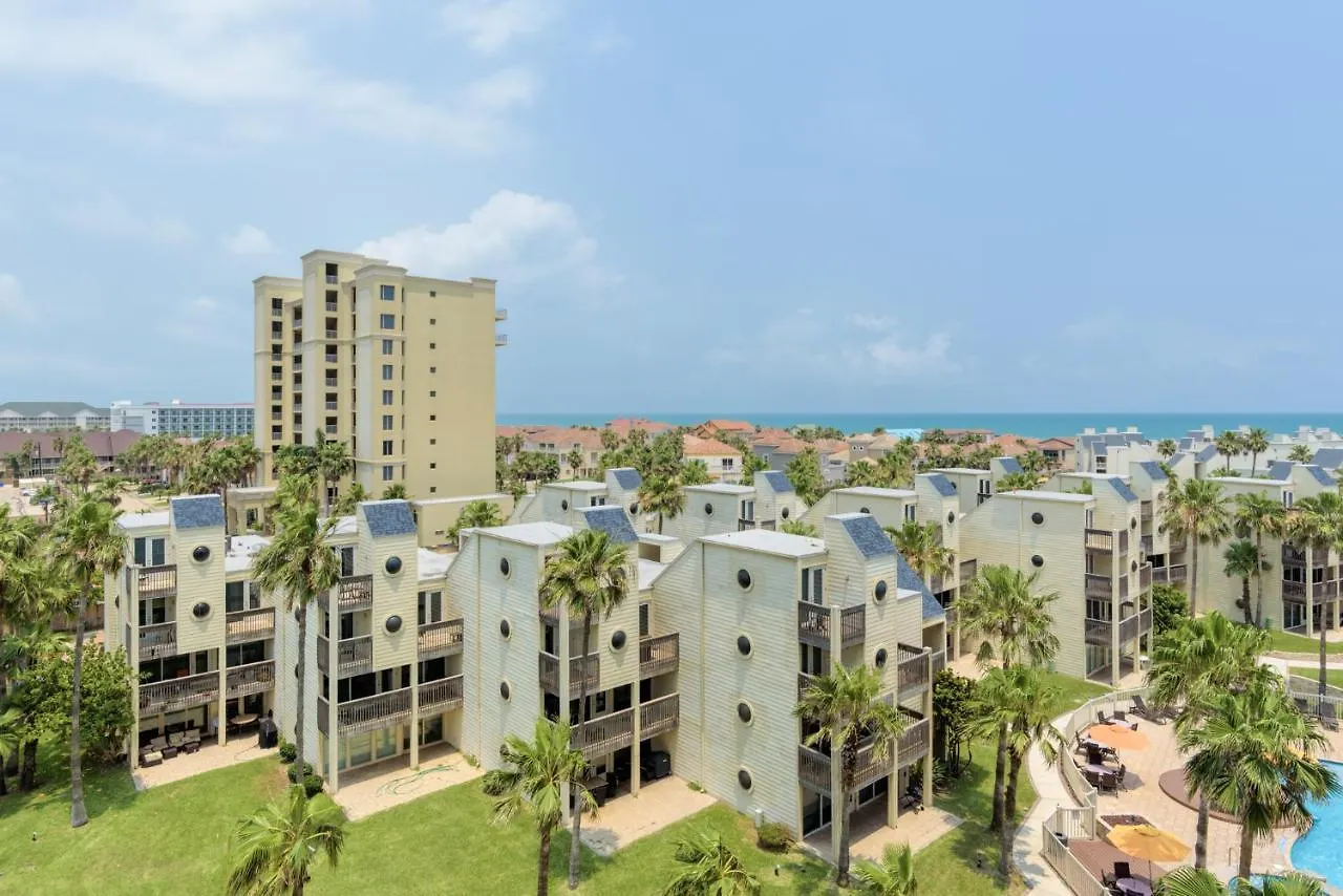 Blue View Beauty! Beachfront Resort, Shared Pools & Jacuzzi Holiday home *