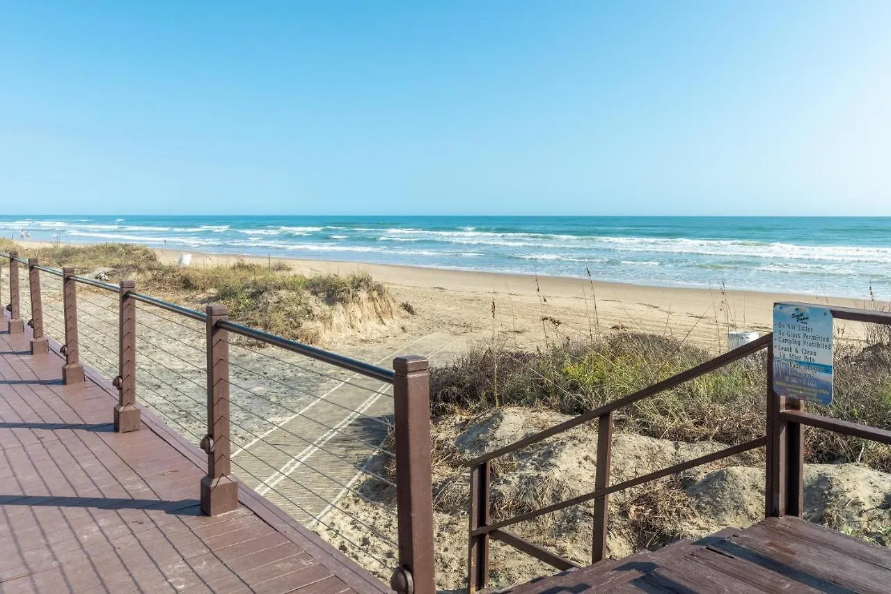 別荘 Perfect Big Family Getaway! Spectacular Large Balcony Overlooking The Pool Beachfront サウス・パドリー・アイランド