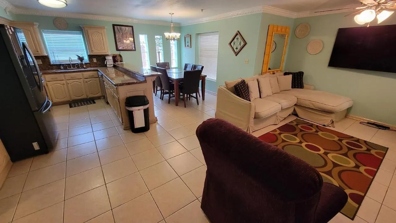 Apartman Large 3 Bedroom With Big Pool - Campeche Triplex Unit A *
