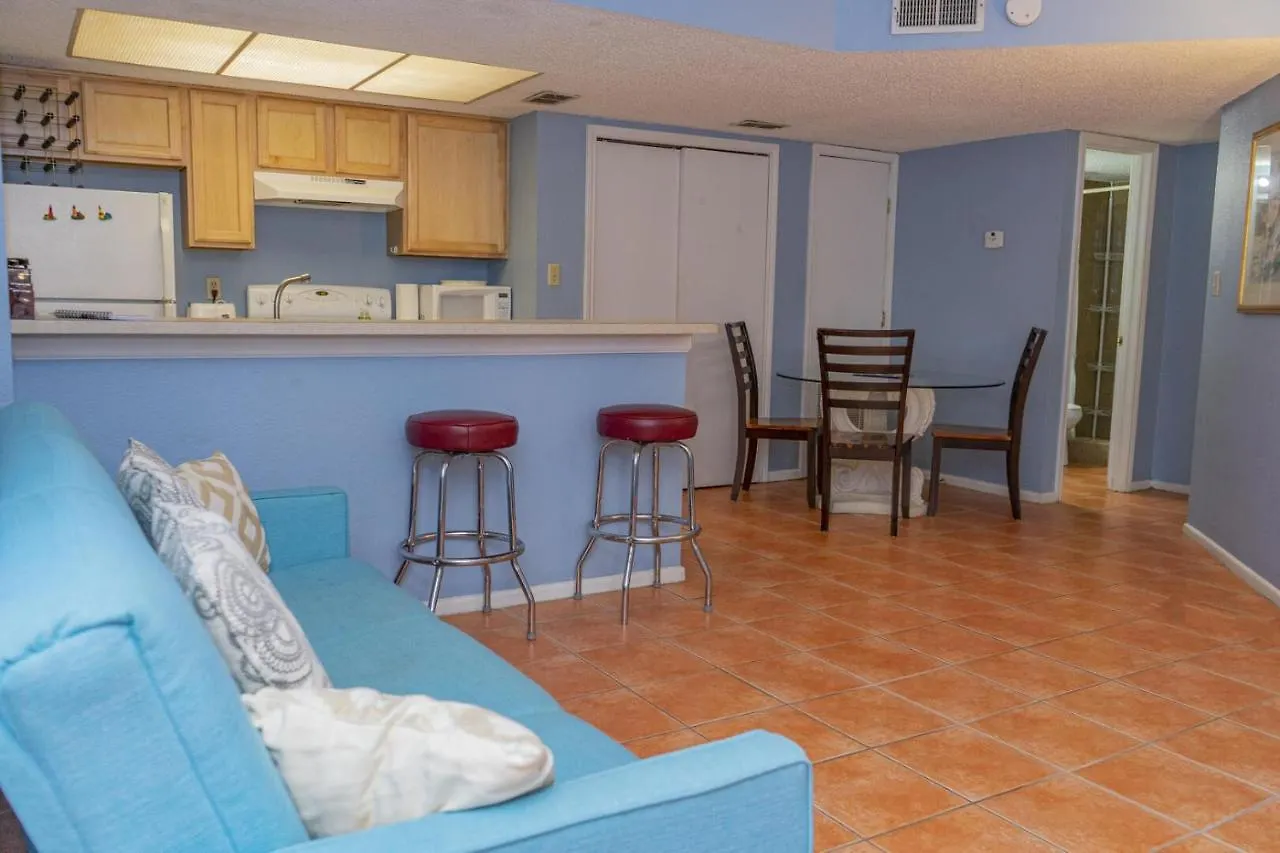 Walk To House In Heart Of Entertainment District - Atrium Unit 102 South Padre Island