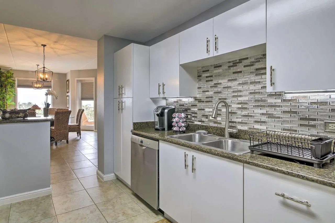 Sunny Spi With Amenities! Apartment