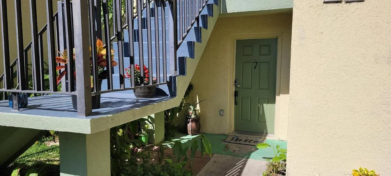 Holiday home Habitat #7 *