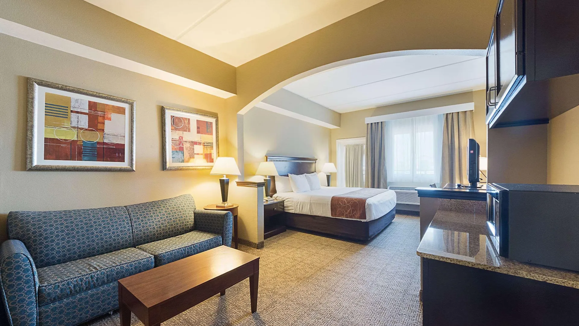 Comfort Beachside Hotel