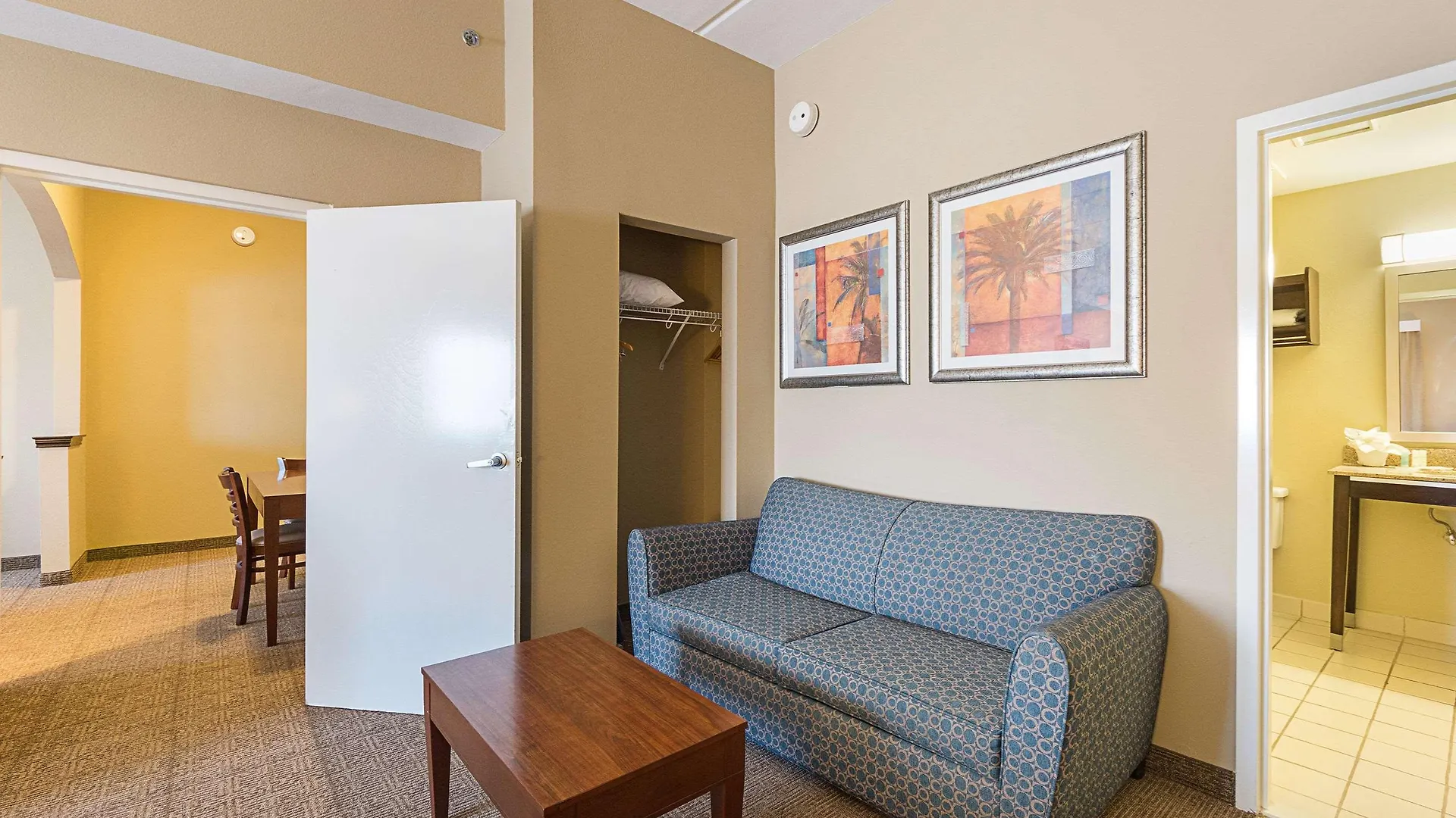 Hotel Comfort Beachside 3*