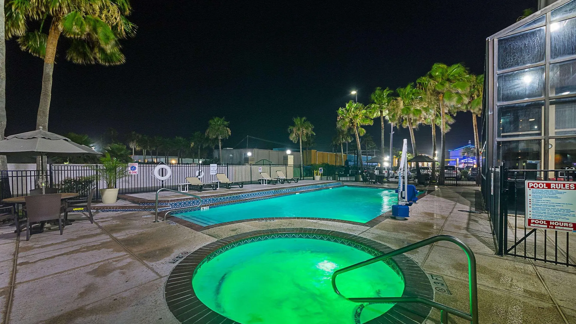 Comfort Beachside Hotel