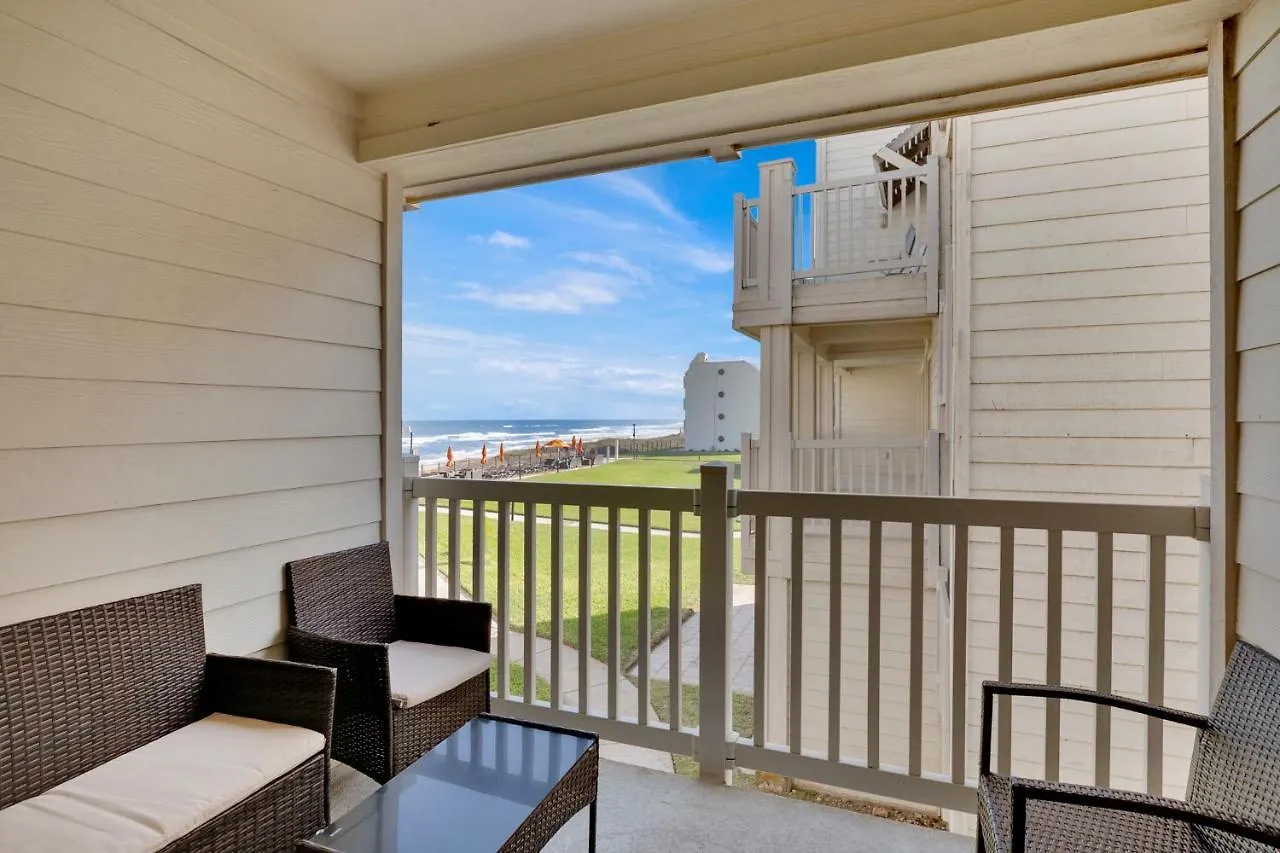 Seconds Away From The Beach And Pool! Beautiful With Beachview Balconies Pet Friendly Holiday home *