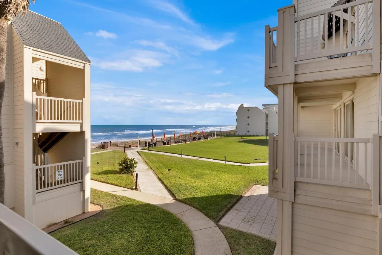 Seconds Away From The Beach And Pool! Beautiful With Beachview Balconies Pet Friendly Holiday home *