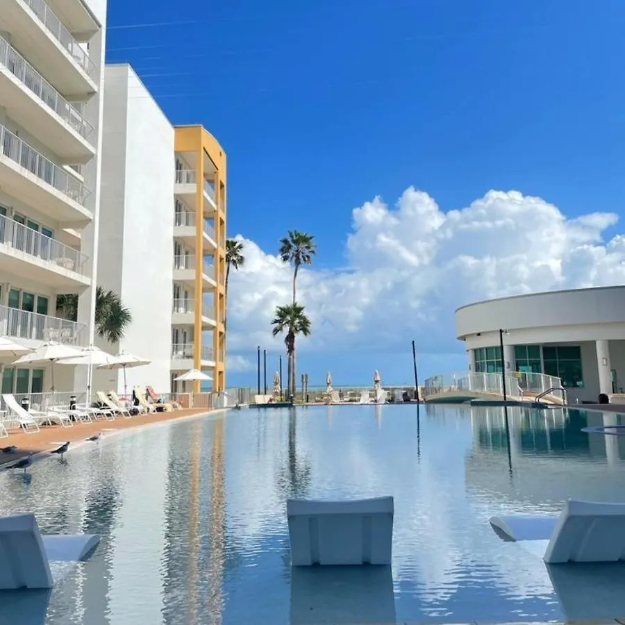 Отель Peninsula Island & - Beachfront At