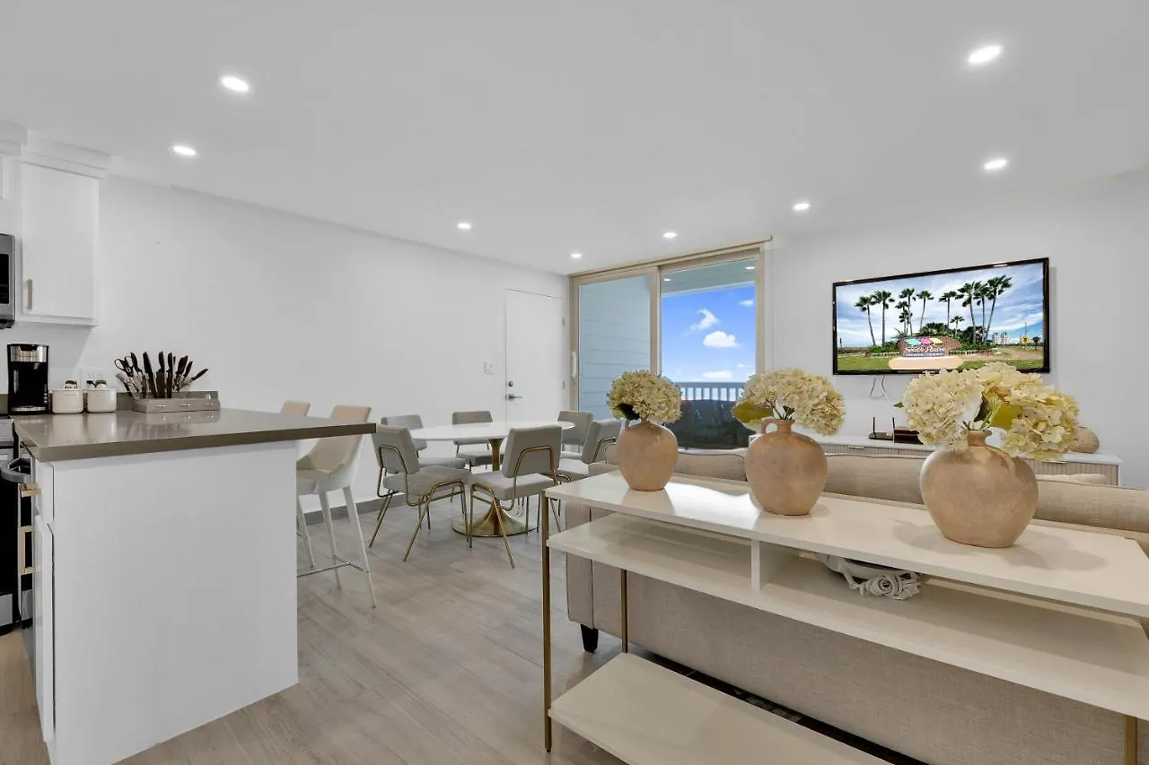בית נופש Beachfront Short Walk To The