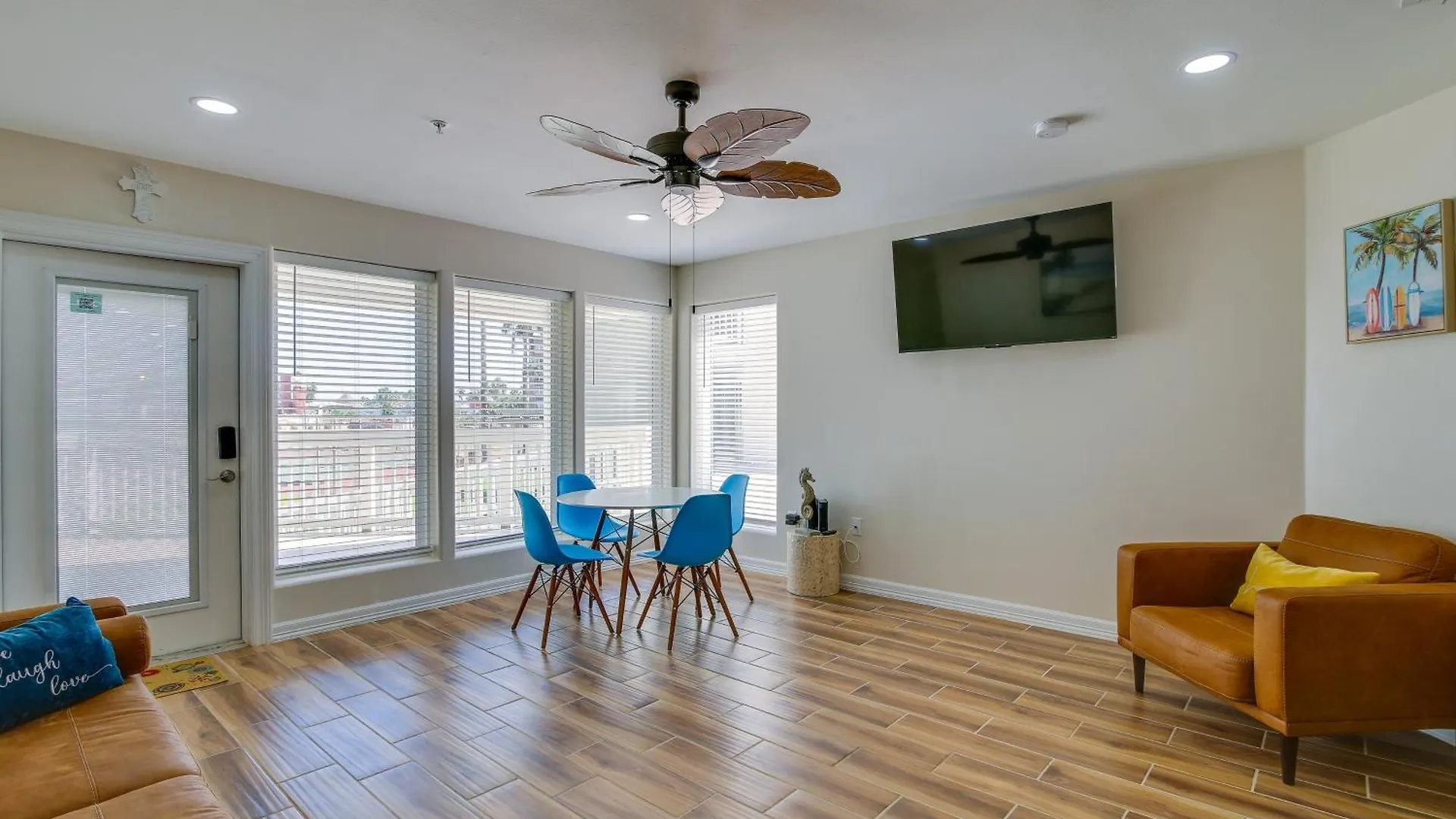 Apartment Walk To The Beach! South Padre Island