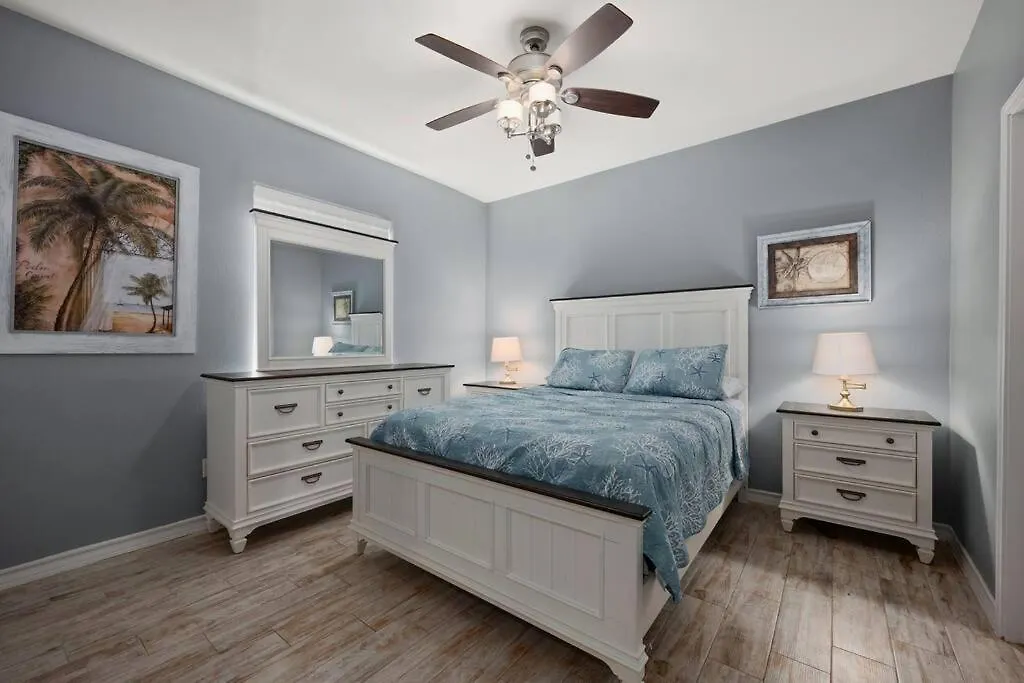 Hébergement de vacances Luxury 3 Bed 2 Bath 2nd Floor By