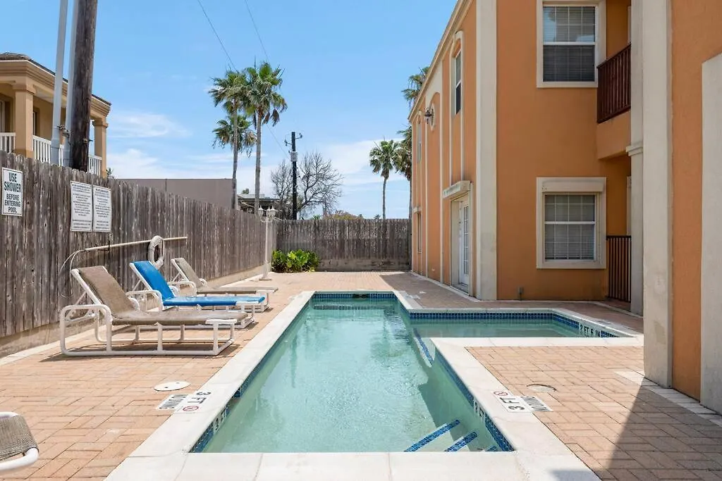 Luxury 3 Bed 2 Bath 2nd Floor By Hébergement de vacances