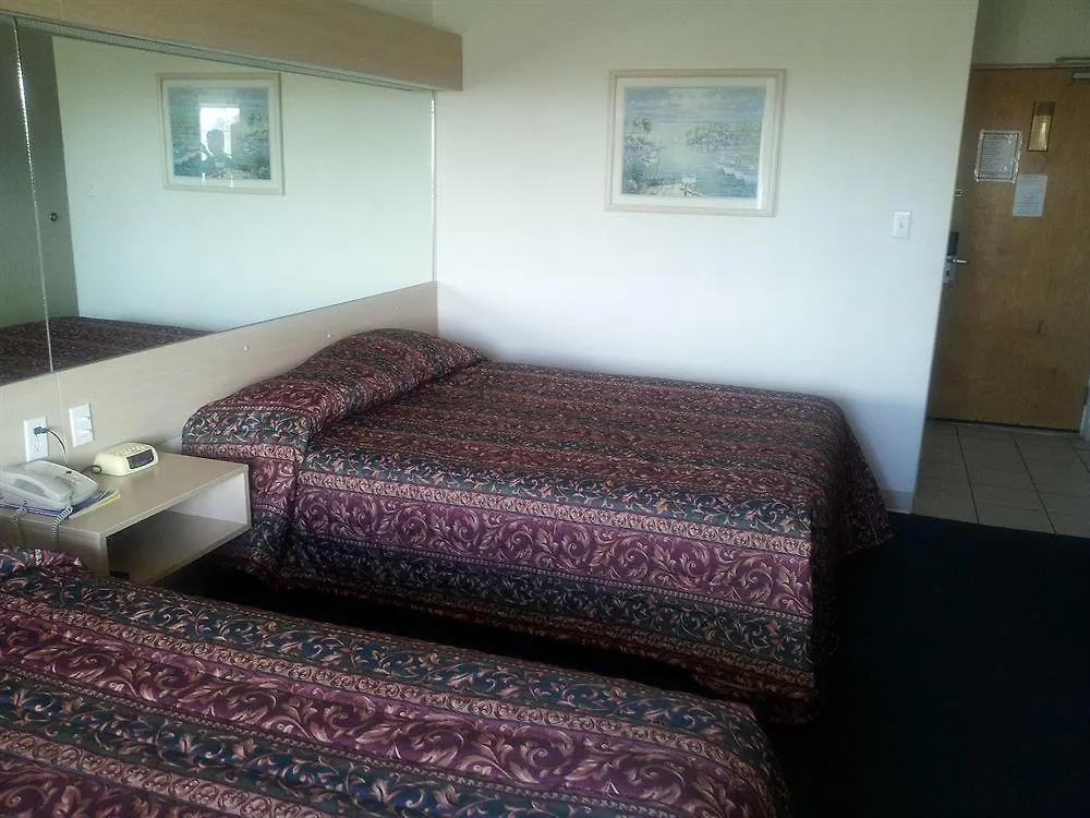 Western Beachside 3*