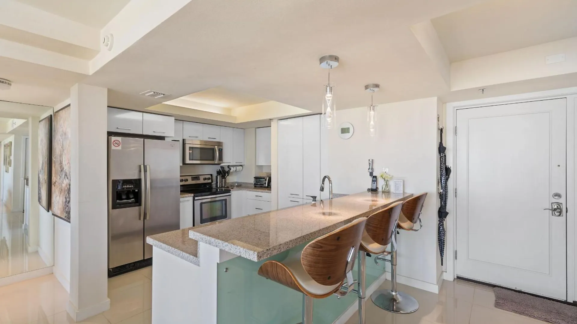 Modern With Ocean View Private Balcony Apartment