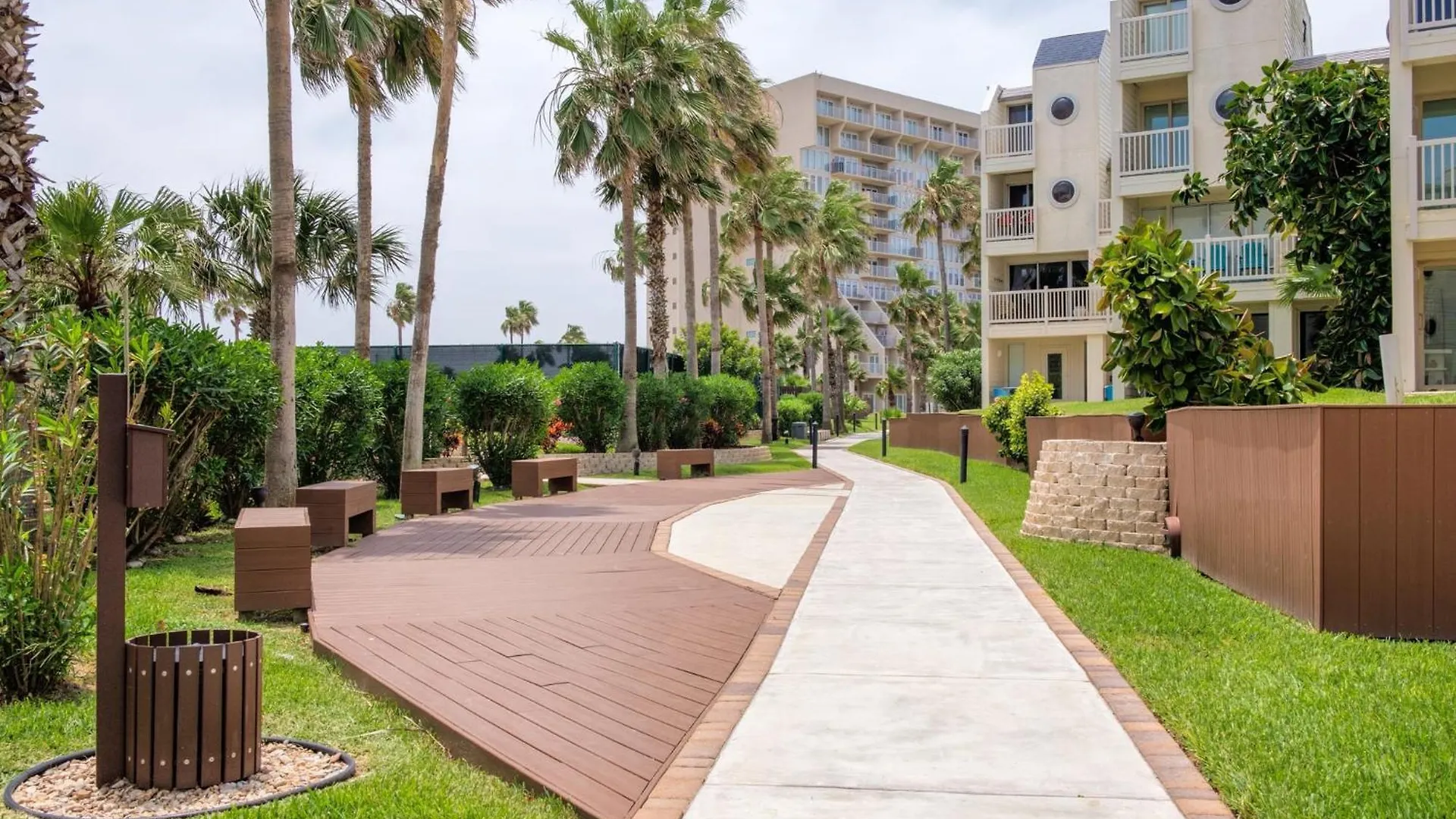 Apartment Modern With Ocean View Private Balcony *