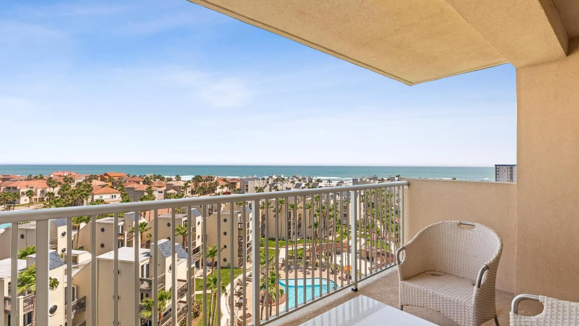 Apartment Modern With Ocean View Private Balcony