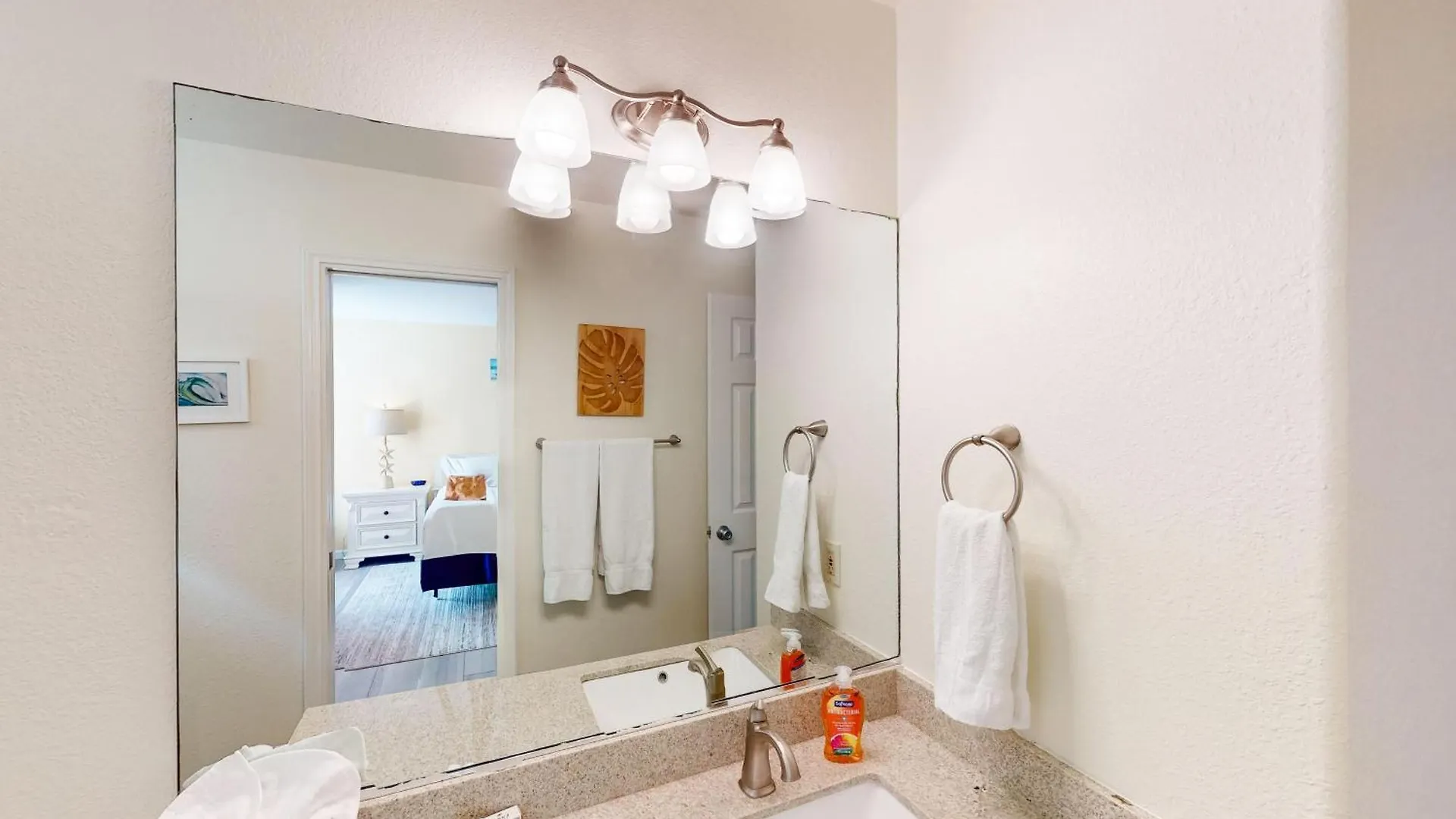 Lantana Bay Escape Holiday home