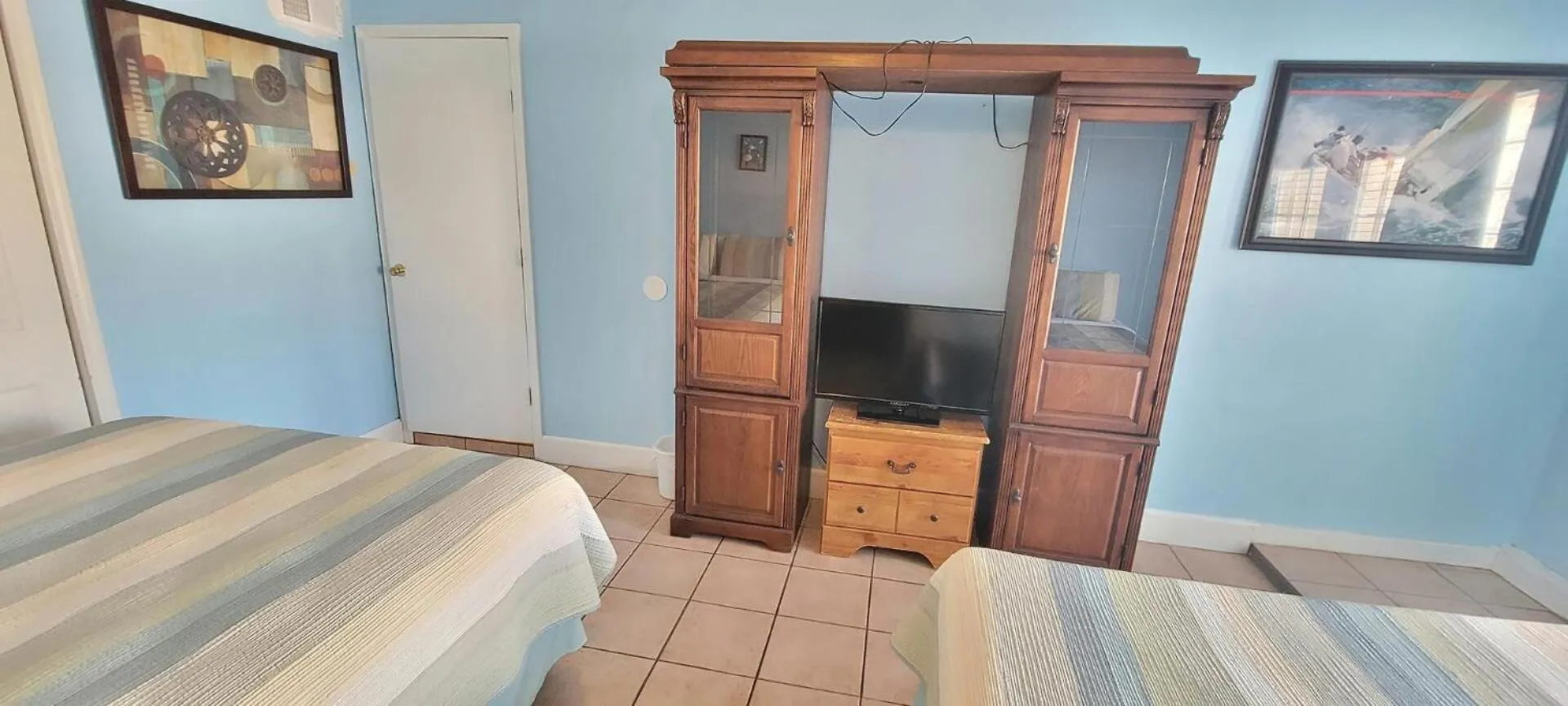 Private Townhome With Private Pool - Sparkys Pool House *
