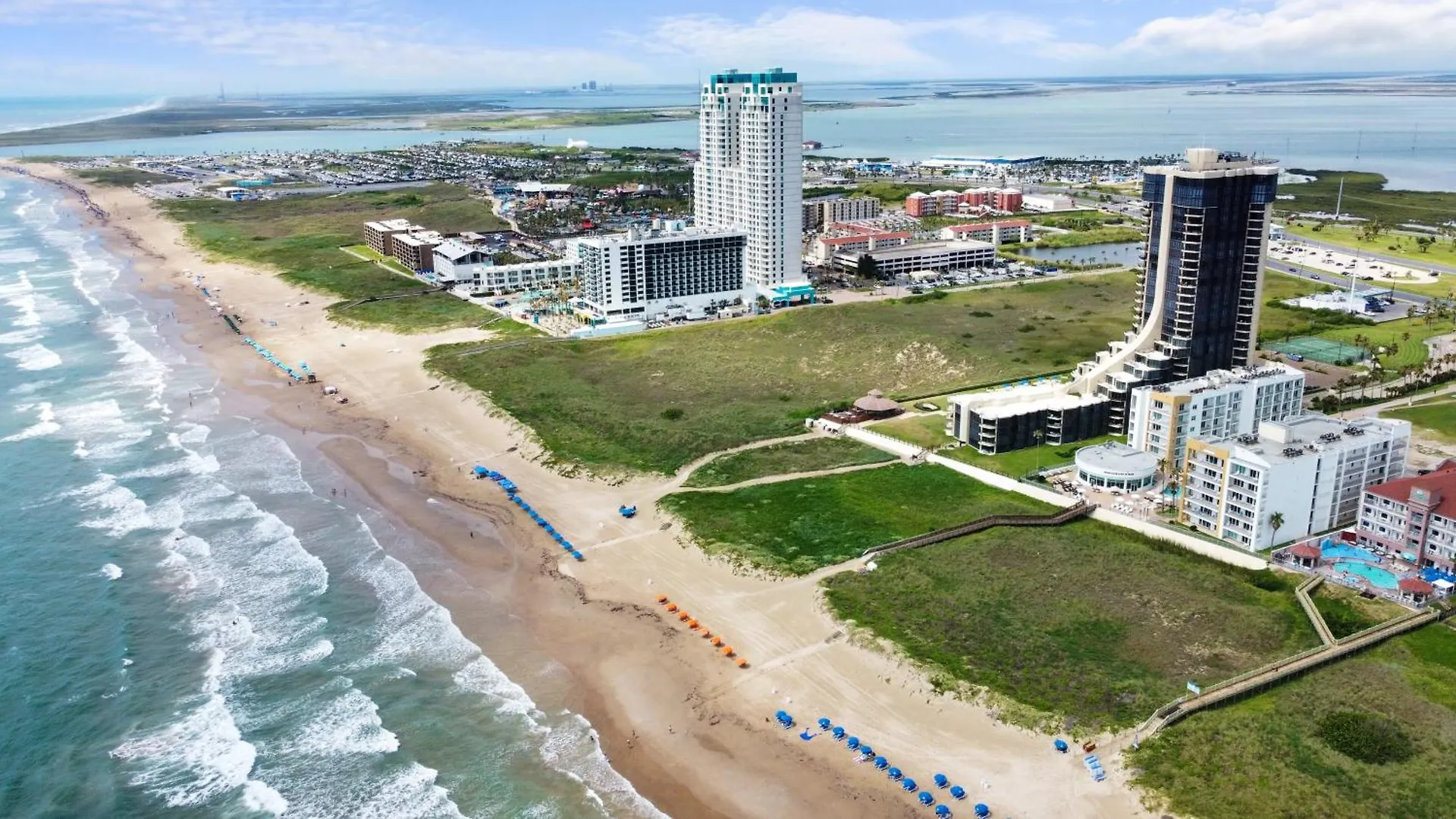 Peninsula Island & - Beachfront At Отель 4*