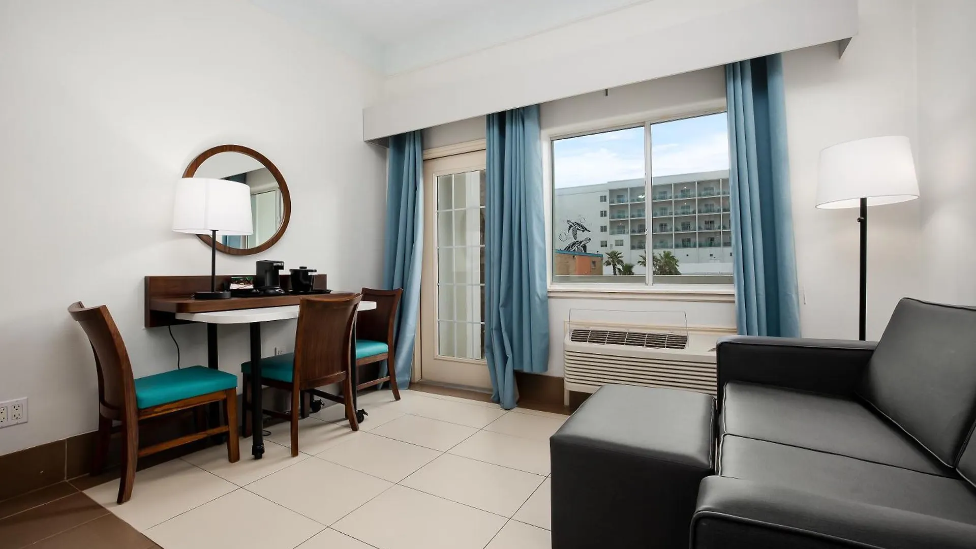 Rose Hotel