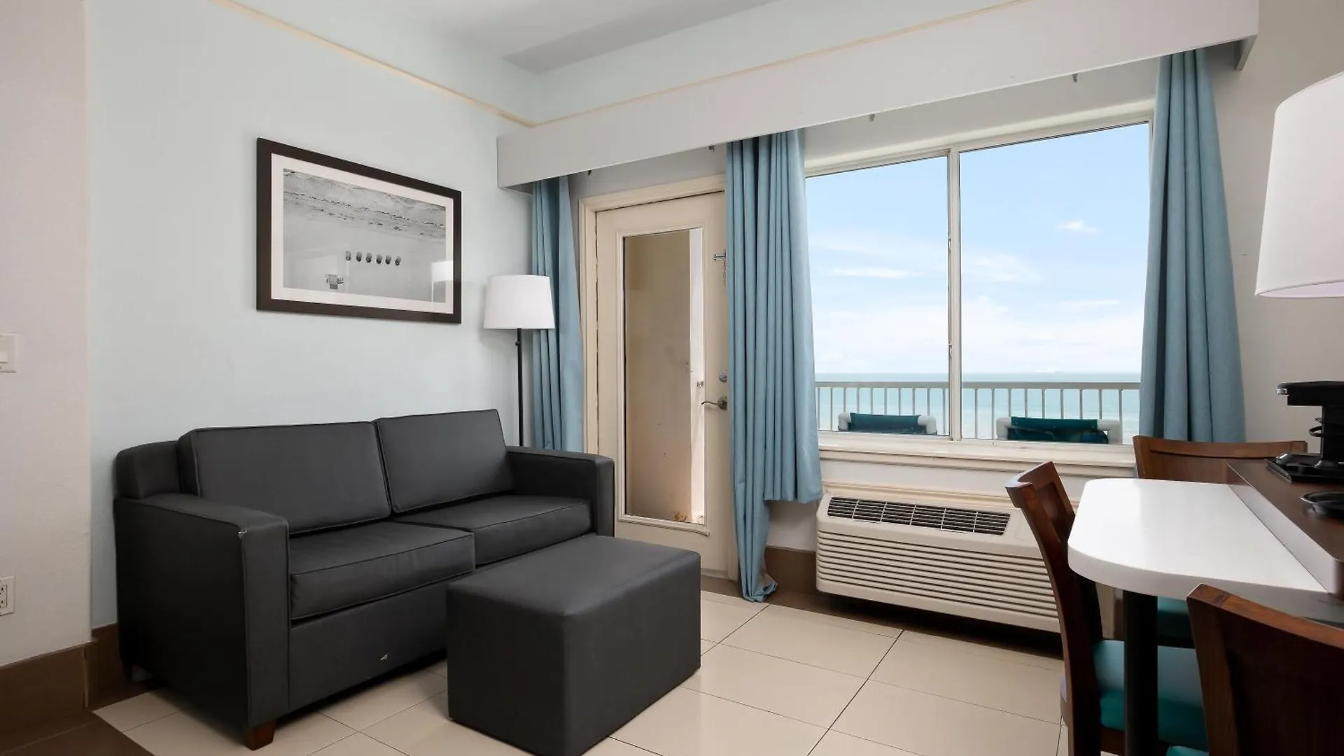 Rose Hotel 3*
