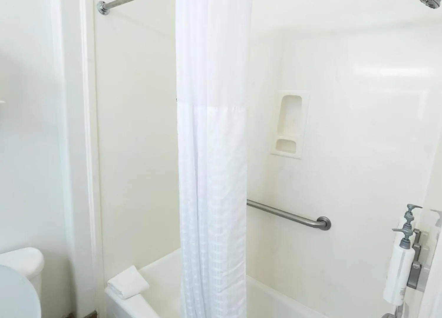Rose Hotel 3*