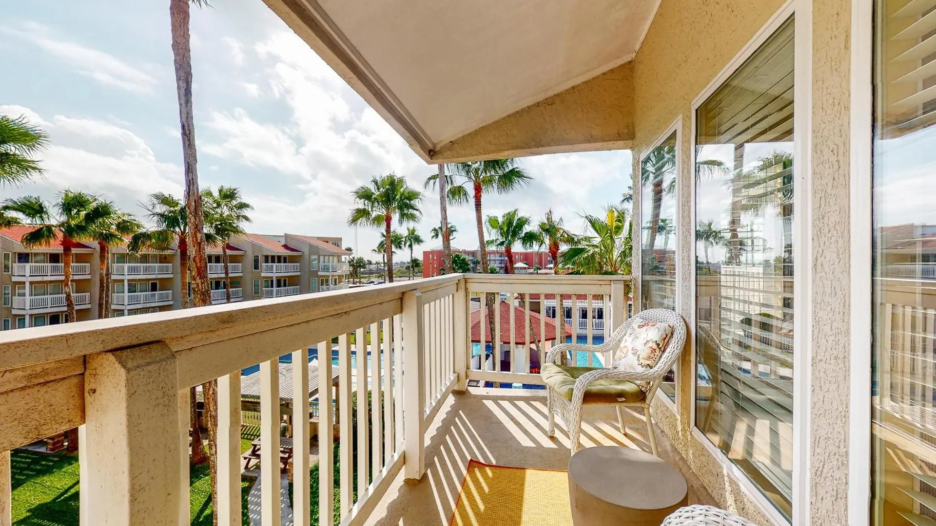 Gulf Point Apartment