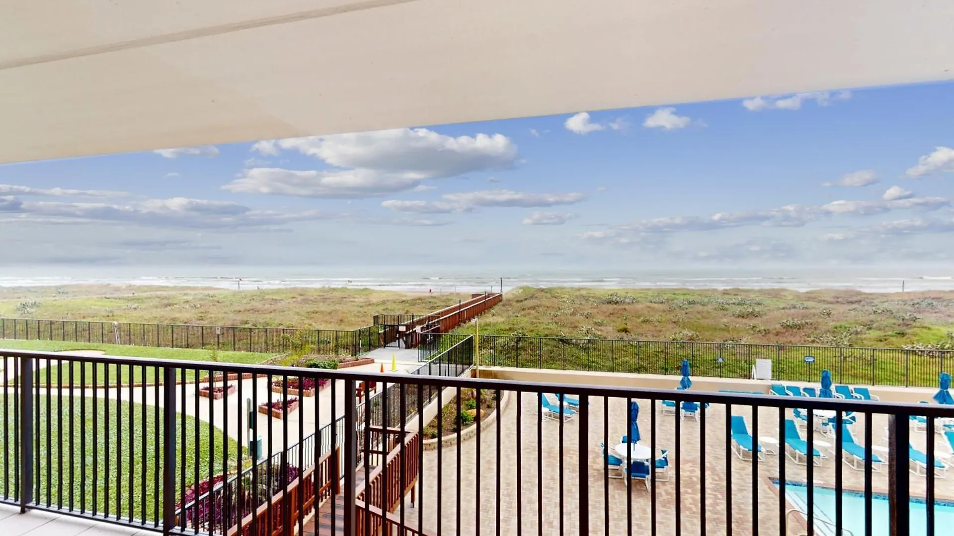 Suntide Iii Apartment