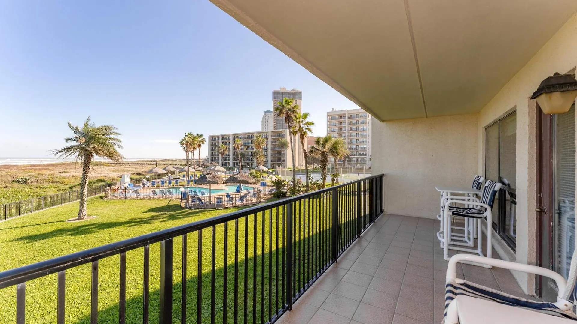 Apartamento 1204 Saida I - Front *