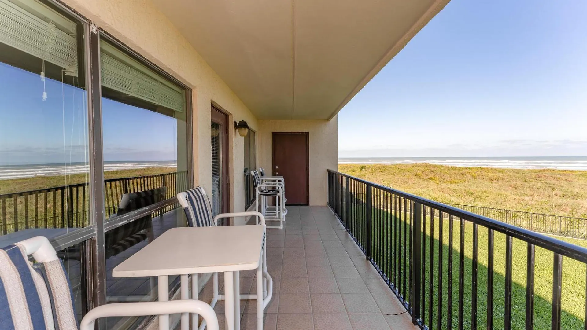 Apartamento 1204 Saida I - Front *