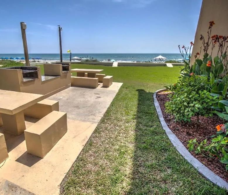 Apartman Tiki Spi Beachfront Condo, Right On The Beach!