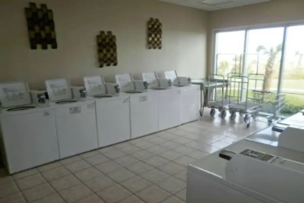Aquarius#403 Beachfront With Ocean View Apartment *