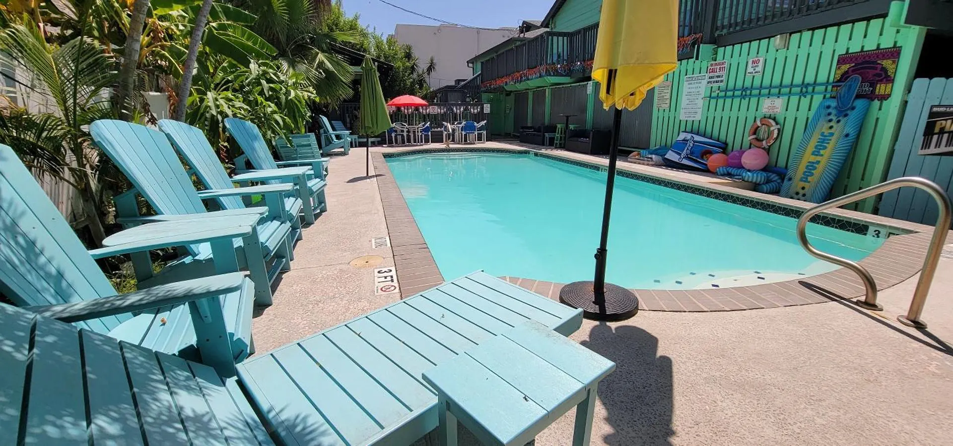 Upper Deck And Bar - Adults Only