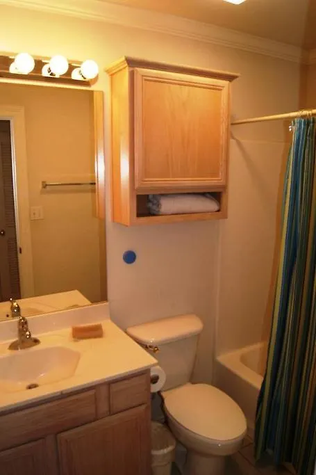 Sun Dancer #3 Mid Island 2 Minute Walk Access Apartment South Padre Island