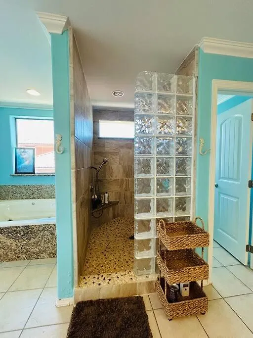 Breathtaking Sunset Views & Minutes To The Beach! South Padre Island