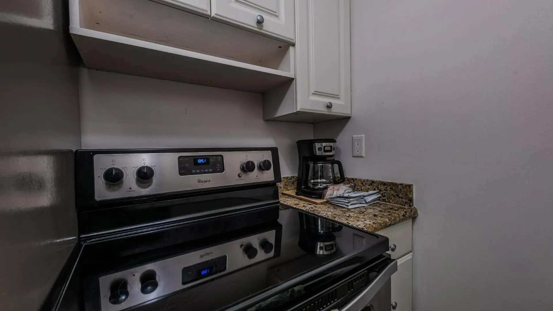 Toucans Retreat Tranquil 1br With Patio 102
