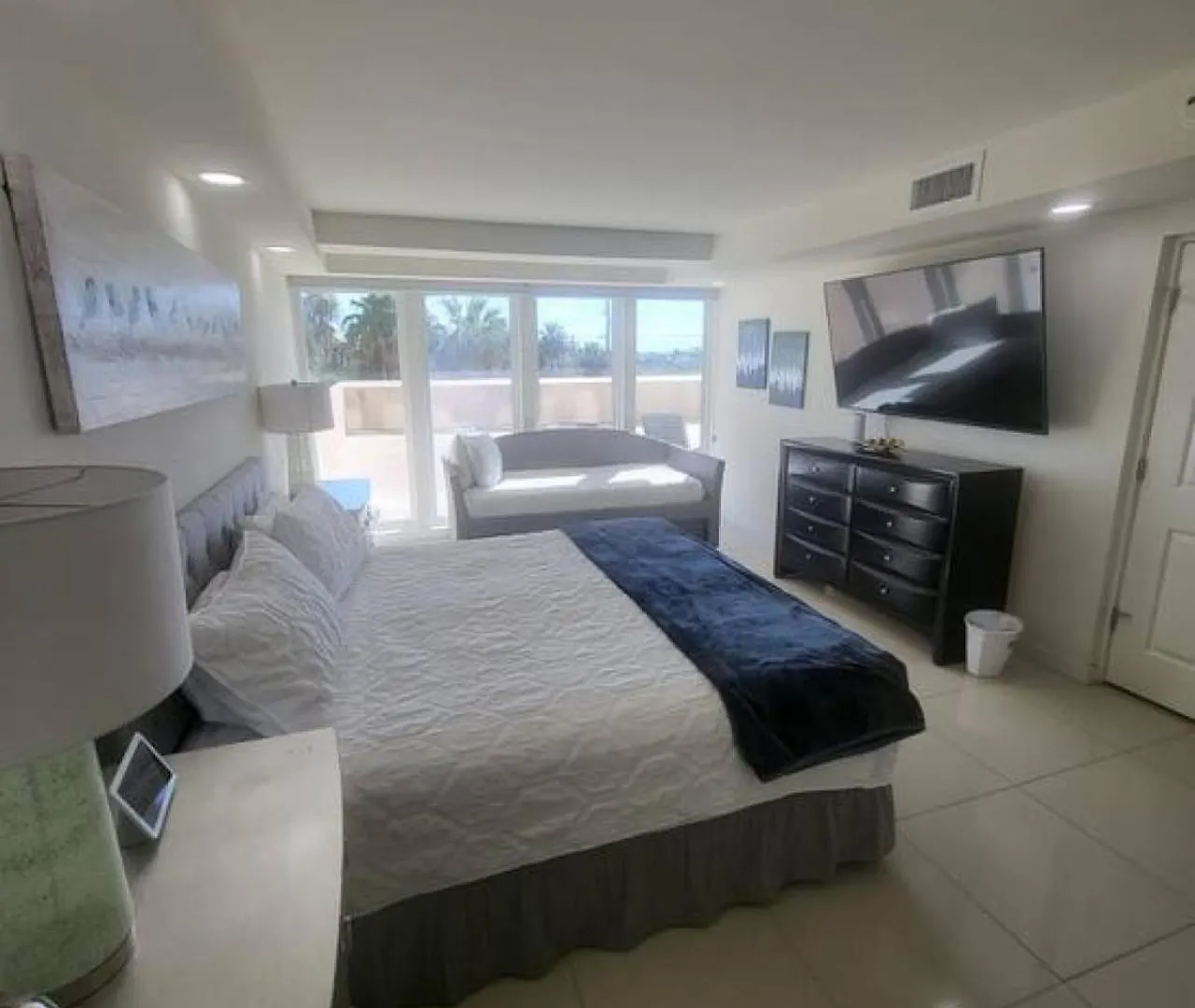 Holiday home Luxury Beachfront With Amazing Sunset Views *