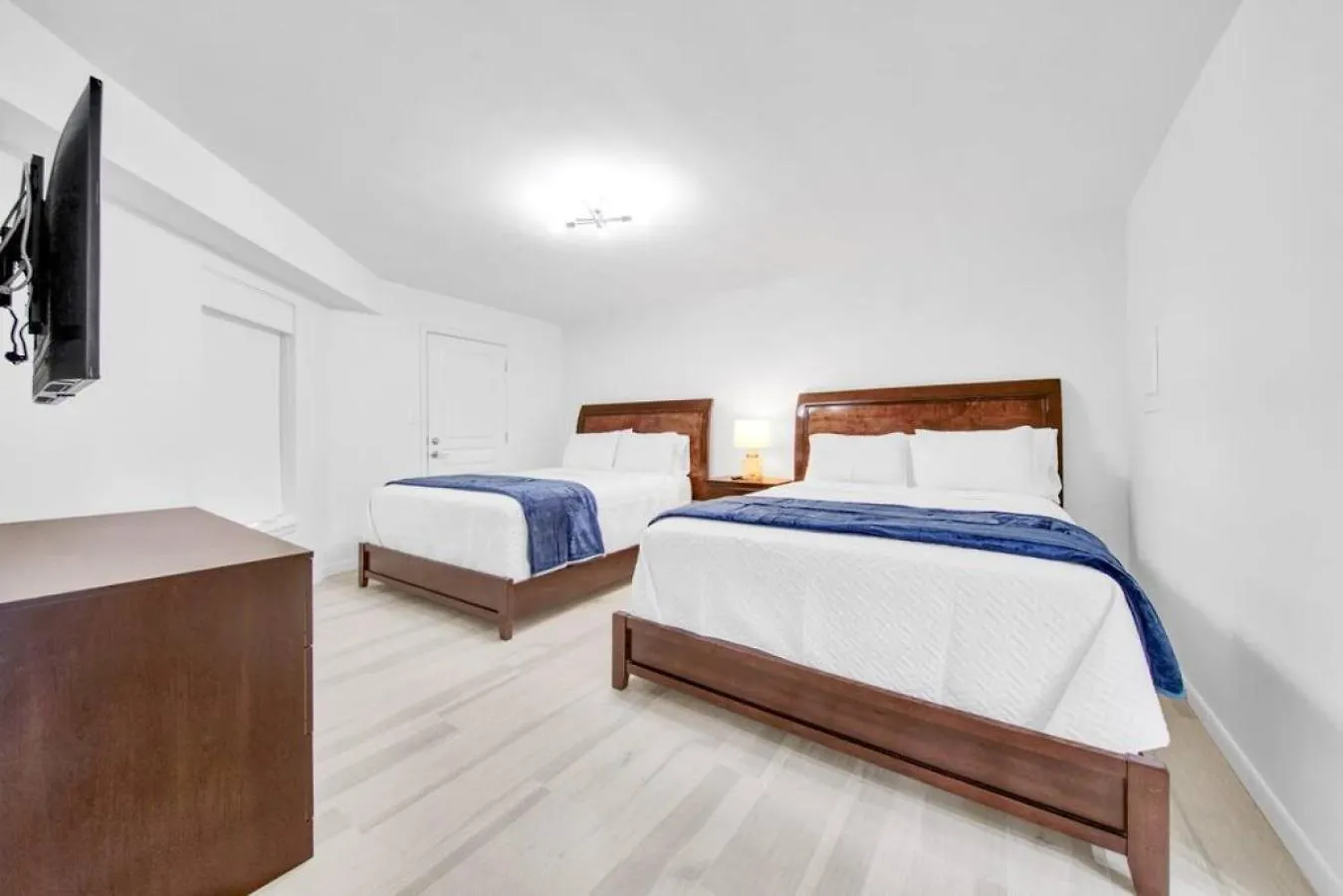 Semesterbostad Amazing 7th Floor Beachfront Wonderful Views *