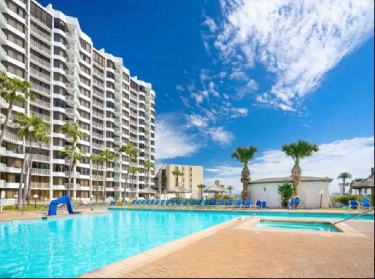 Amazing Saida Beachfront 2 Steps From Amenities * South Padre Island
