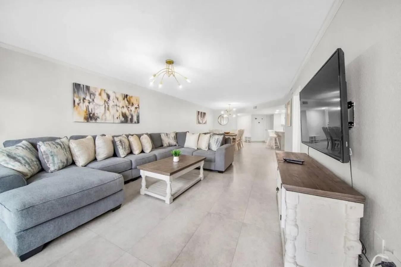 Amazing Saida Beachfront 2 Steps From Amenities