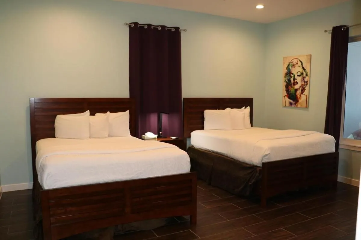 Beachfront 3 Bedroom شقة *