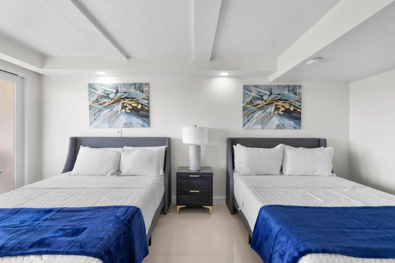 Apartment Stunning Sunsets And Spacex Views