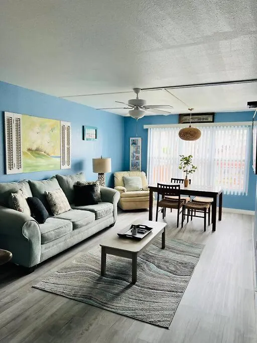 2 Bedroom Walk To The