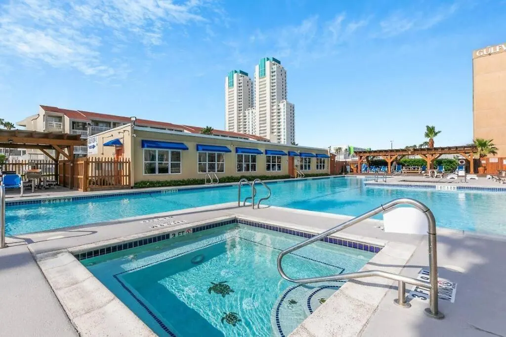 2 Bedroom Walk To The Apartment