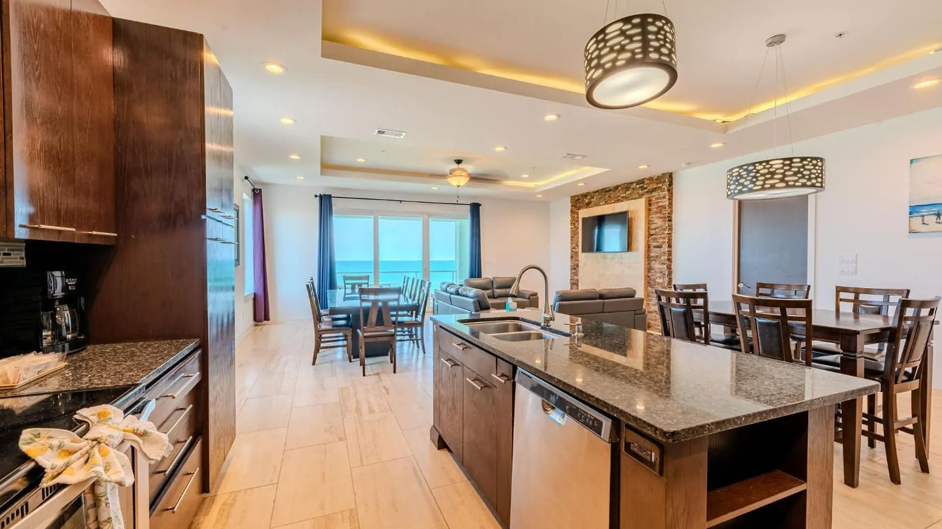 5 Bedroom Beachfront - 3rd Floor South Padre Island