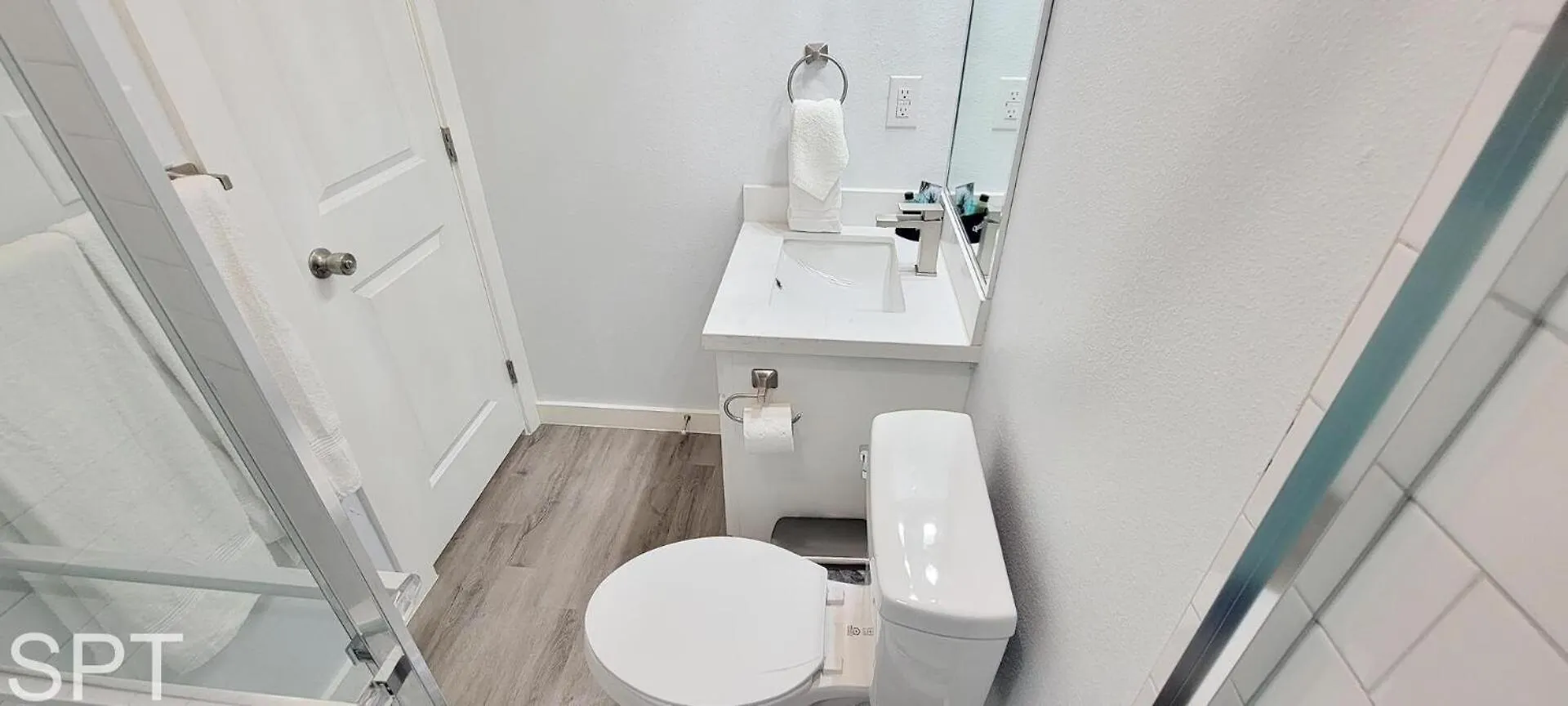De Laguna 4 Townhouse *