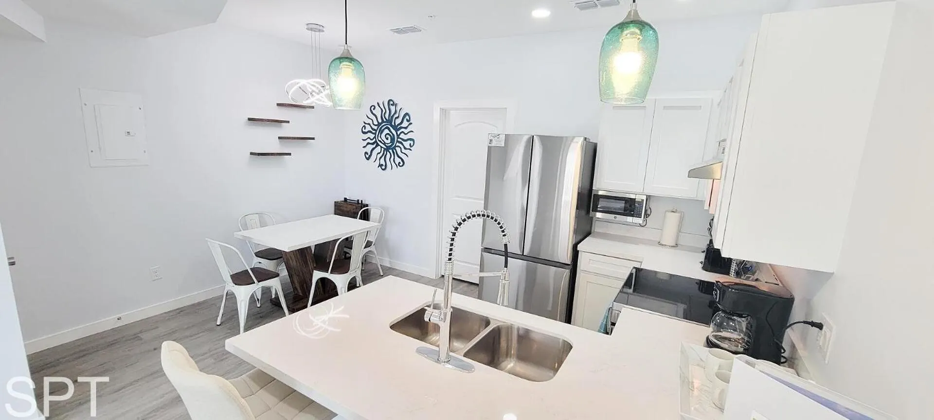 De Laguna 4 Townhouse *