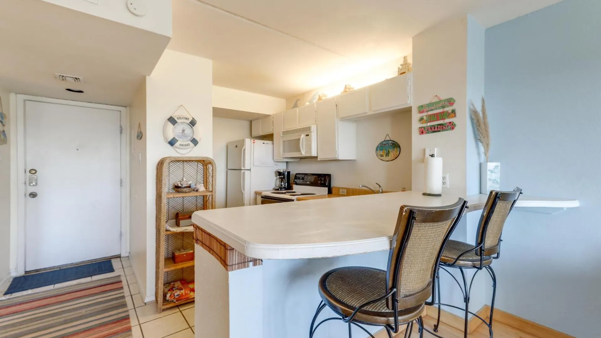 - Walk To Beaches! Apartment *