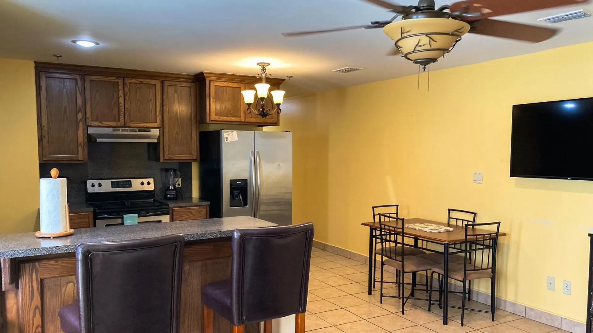 Lantana Retreat Unit #3 Apartment *